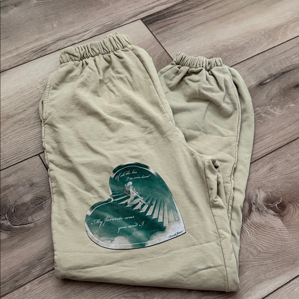 Boys Lie Sweatpants with Green Heart Graphic